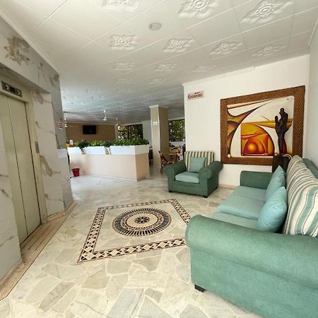 Zahira Hotel Мельгар Экстерьер фото