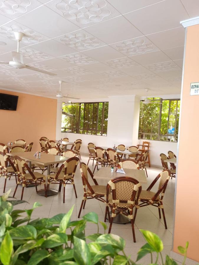 Zahira Hotel Мельгар Экстерьер фото